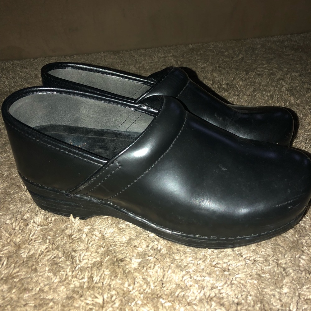 Dansko black shoes size 40